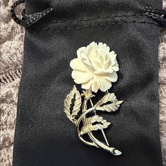 White Flower and Gold Leaf Brooch - Women's Jewelry